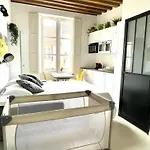 Studio rénové et tres fonctionnel, Marly-le-Roi * Marly-le-Roi