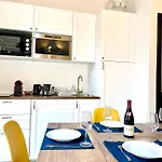 Studio rénové et tres fonctionnel, Marly-le-Roi * Marly-le-Roi