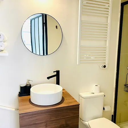 Renove Et Tres Fonctionnel, Apartment