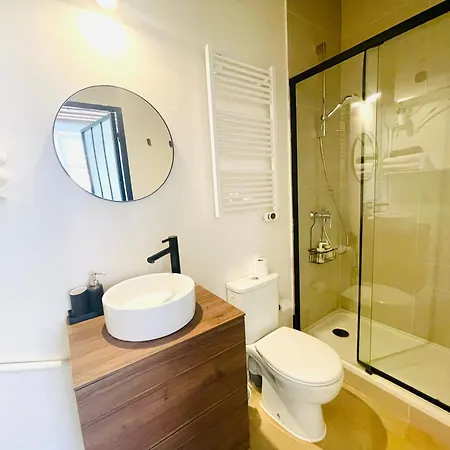 Apartment Renove Et Tres Fonctionnel,