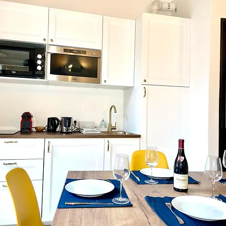 Renove Et Tres Fonctionnel, * Marly-le-Roi